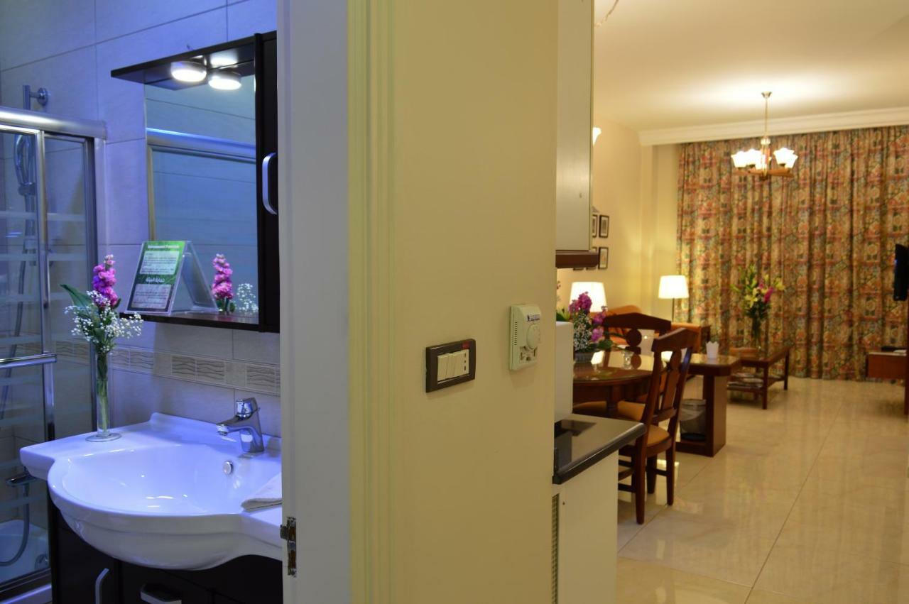 Comfort Hotel Suites Amman Exterior foto